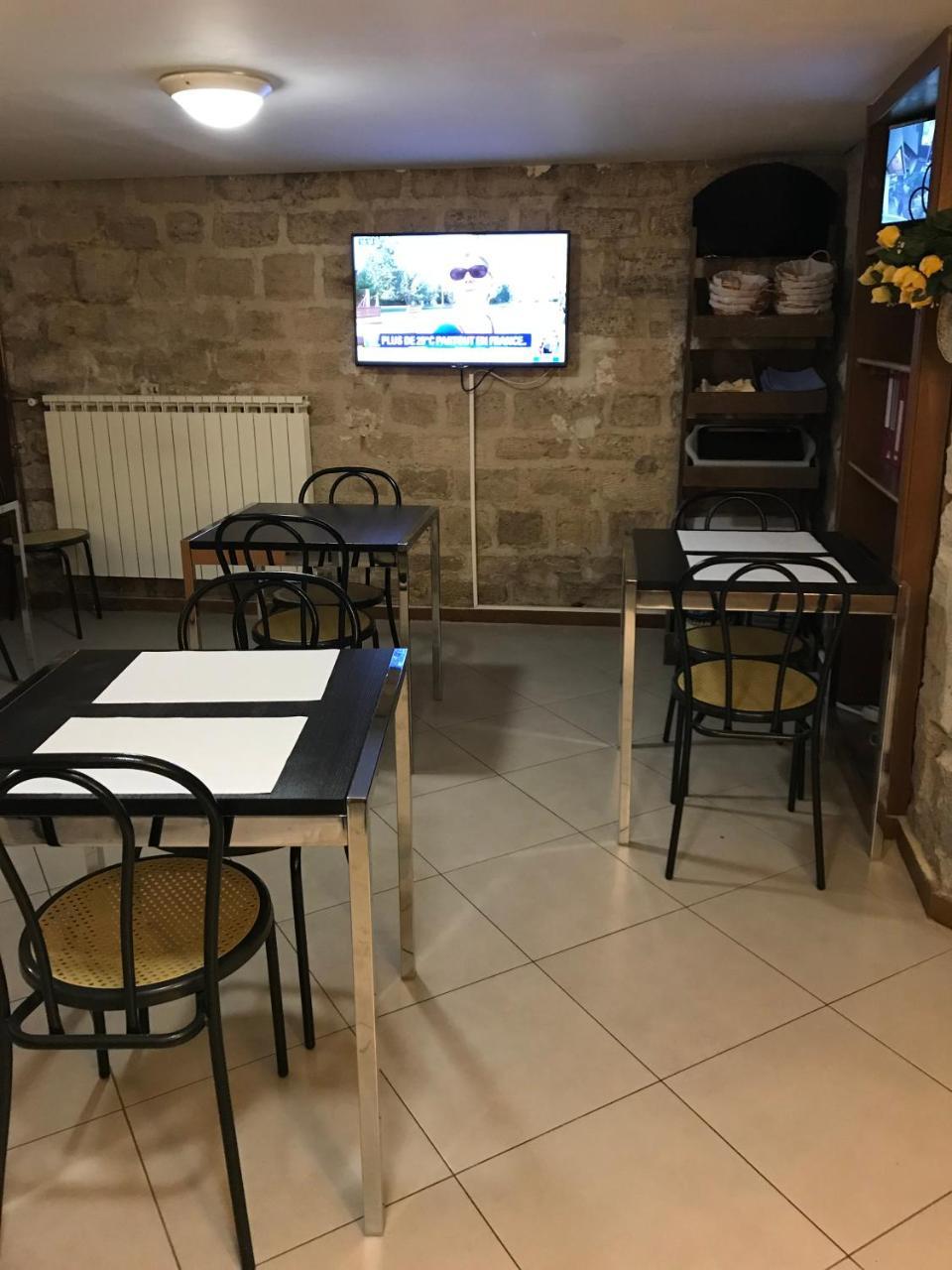 Hotel Moderne Saint-Maur-des-Fossés Kültér fotó