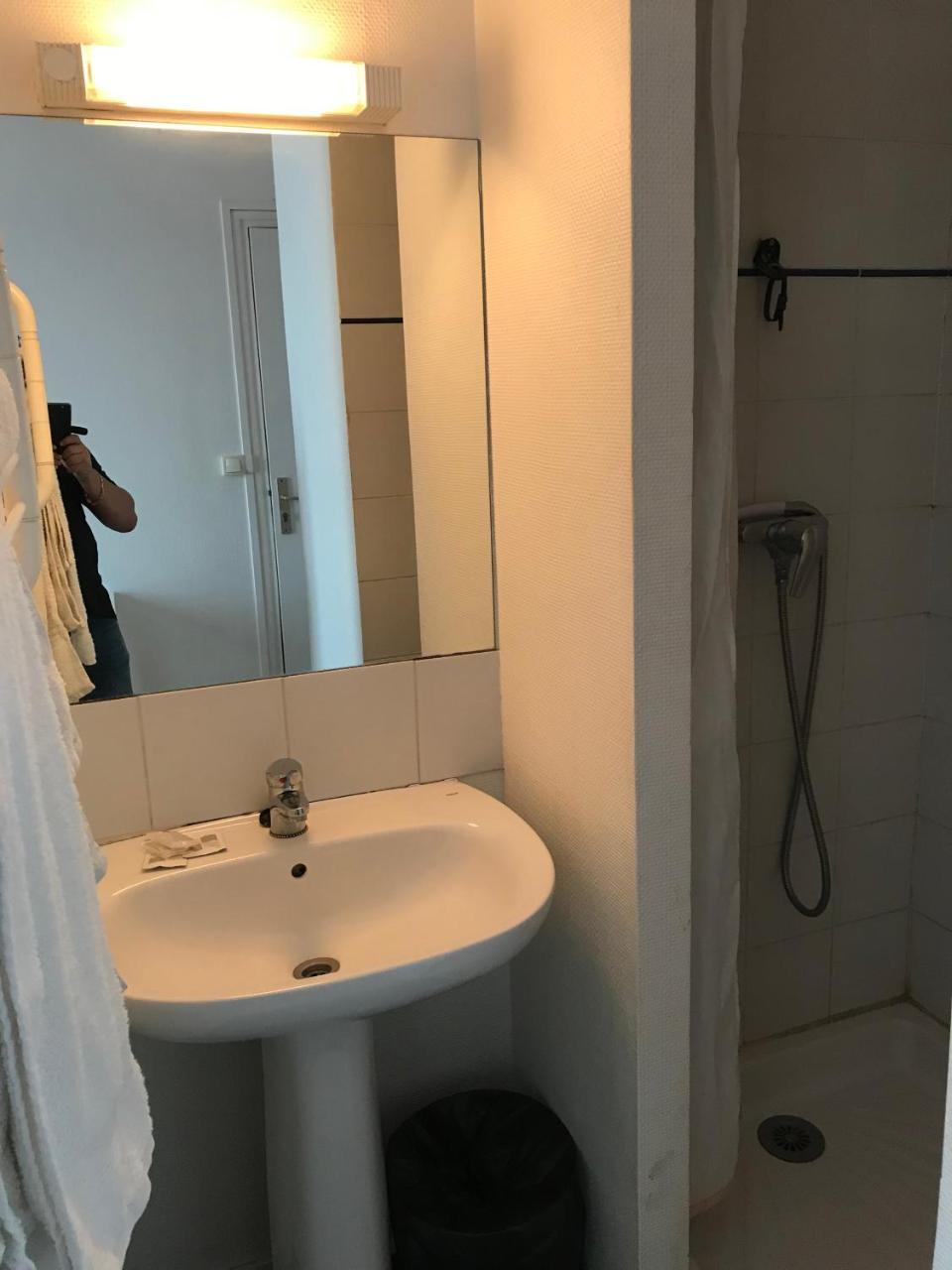 Hotel Moderne Saint-Maur-des-Fossés Kültér fotó
